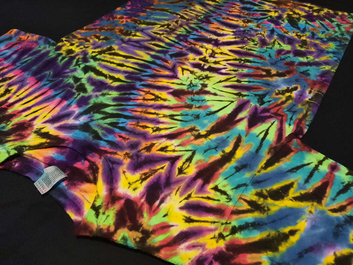 Medium. Tie dye shirt. Scrunch tee. – 49th Vibration Dyes
