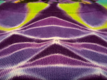 Load image into Gallery viewer, Large. Mandala tee. DISCOUNTED, SEE DESCRIPTION.