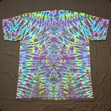 Load image into Gallery viewer, 2XL. Mandala tee.
