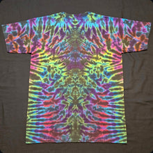 Load image into Gallery viewer, Medium. Mandala tee.
