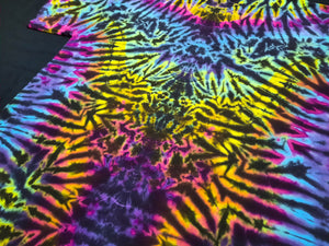 XL. Mandala tee.