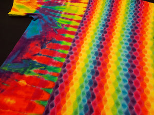 Large. Honeycomb combo tee.