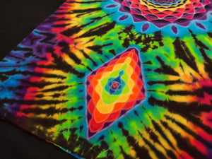 Medium. Mandala combo tee.