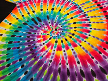 Load image into Gallery viewer, XL. Spiral tee.
