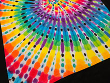 Load image into Gallery viewer, XL. Spiral tee.
