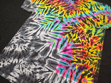 Load image into Gallery viewer, Large. Scrunch variant tee.
