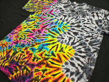 Load image into Gallery viewer, XL. Wavy scrunch tee.
