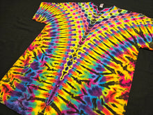 Load image into Gallery viewer, Large. Psychedelic V tee.
