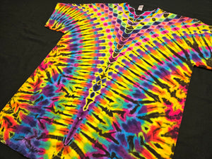 Large. Psychedelic V tee.