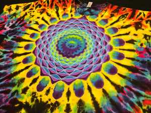 2XL. Mandala tee.