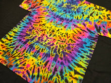 Load image into Gallery viewer, 2XL. Psychedelic scrunch tee.
