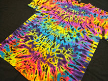 Load image into Gallery viewer, XL. Psychedelic scrunch tee.
