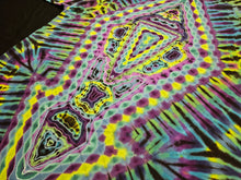 Load image into Gallery viewer, 2XL. Diamond/ geode combo tee.
