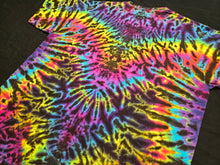 Load image into Gallery viewer, 2XL. Mandala tee.
