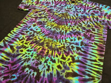 Load image into Gallery viewer, Large. Psychedelic scrunch tee.

