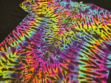 Load image into Gallery viewer, 2XL. Mandala tee.
