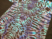 Load image into Gallery viewer, XL. Mandala tee.
