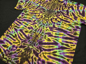 XL. Mandala tee.