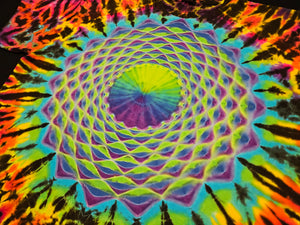 2XL. Mandala tee.