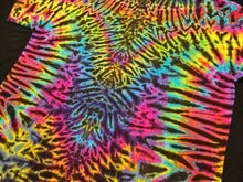 Load image into Gallery viewer, 3XL. Mandala tee.
