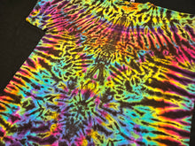 Load image into Gallery viewer, 2XL. Mandala tee.
