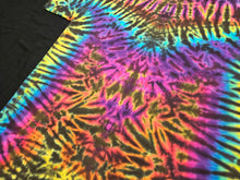 Load image into Gallery viewer, XL. Psychedelic Lion tee.
