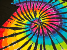 Load image into Gallery viewer, XL. Spiral tee.
