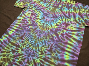 XL. Diamond tee.