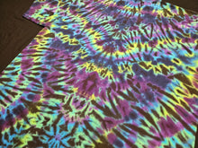 Load image into Gallery viewer, 2XL. Triangle mandala tee.
