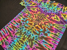 Load image into Gallery viewer, Medium. Mandala tee.
