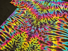 Load image into Gallery viewer, 3XL. Mandala tee.
