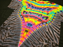 Load image into Gallery viewer, XL. Psychedelic V tee.
