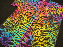 Load image into Gallery viewer, XL. Scrunch tee.
