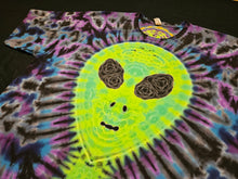 Load image into Gallery viewer, 2XL. Alien/ufo tee.
