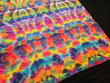 Load image into Gallery viewer, XL. Psychedelic tee.
