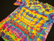 Load image into Gallery viewer, XL. Psychedelic tee.
