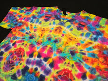 Load image into Gallery viewer, Large. Psychedelic tee.
