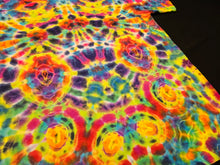 Load image into Gallery viewer, Large. Psychedelic tee.

