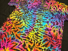 Load image into Gallery viewer, XL. Scrunch tee.
