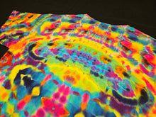 Load image into Gallery viewer, Large. Mandala psychedelia tee.
