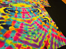 Load image into Gallery viewer, Large. Mandala psychedelia tee.
