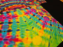 Load image into Gallery viewer, 3XL. Mandala psychedelia tee.
