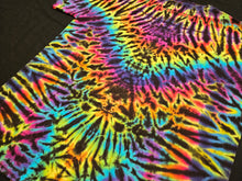 Load image into Gallery viewer, Large. Mandala tee.
