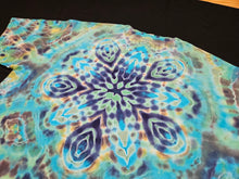 Load image into Gallery viewer, XL. Mandala psychedelia tee.
