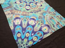 Load image into Gallery viewer, Medium. Mandala abstraction tee.
