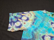 Load image into Gallery viewer, Medium. Mandala abstraction tee.
