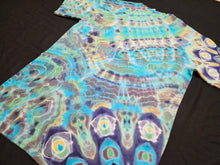 Load image into Gallery viewer, Medium. Mandala abstraction tee.
