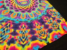 Load image into Gallery viewer, XL. Mandala psychedelia tee.
