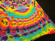 Load image into Gallery viewer, Small. Mandala psychedelia tee.
