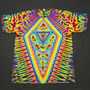 XL. Diamond/ geode combo tee.